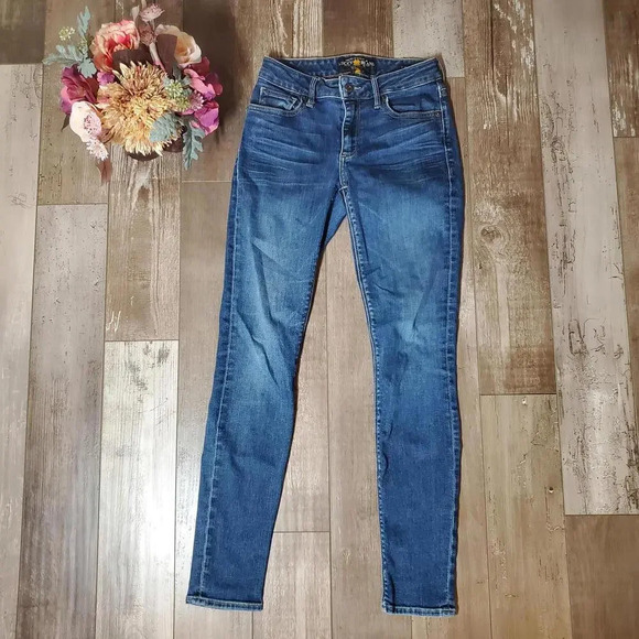 Lucky Brand Size 2/26 Sasha Super Skinny Medium Wash Denim Jeans NWOT - Picture 2 of 15